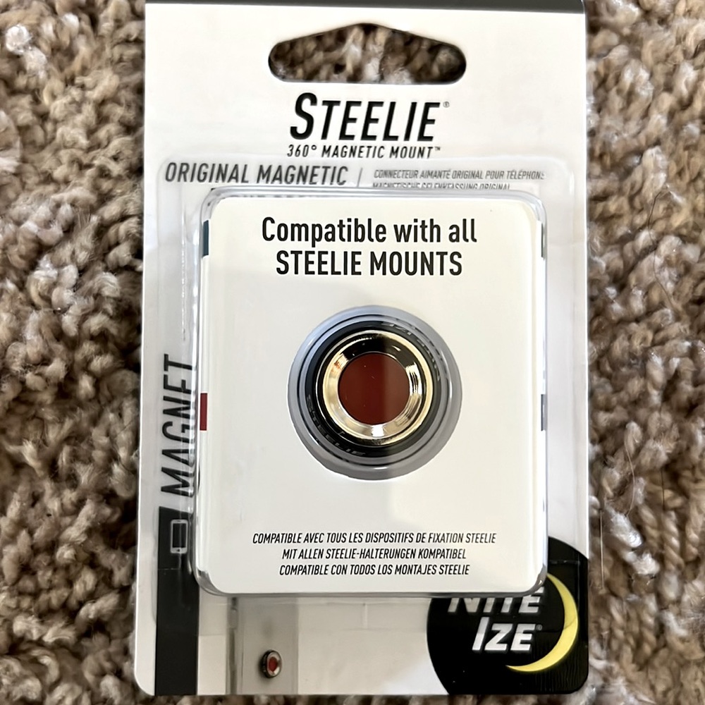Steelie Nite Ize Original Magnetic Phone Socket
